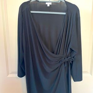 Front tie gathered black top!  Never worn.